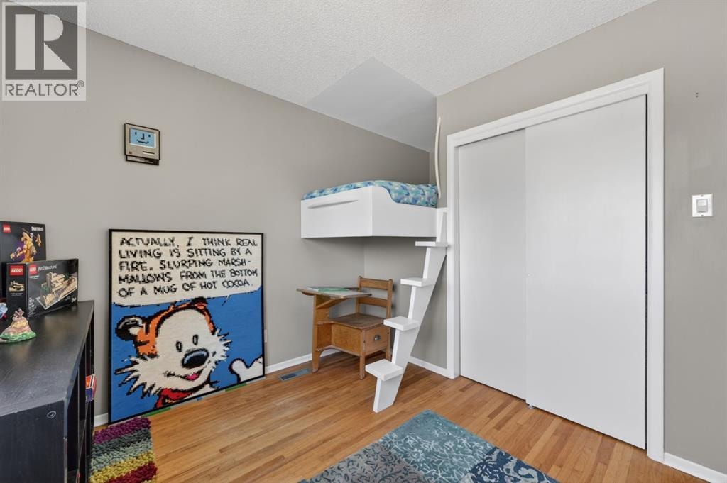3811 24 Street NW — photo 26