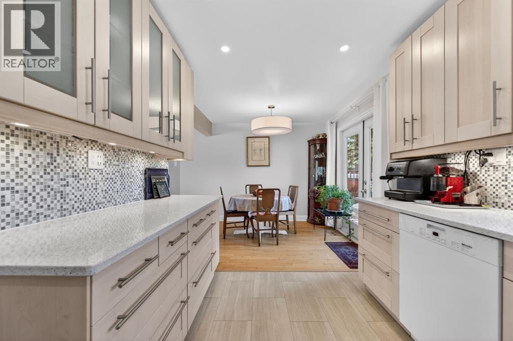 3811 24 Street NW — photo 18