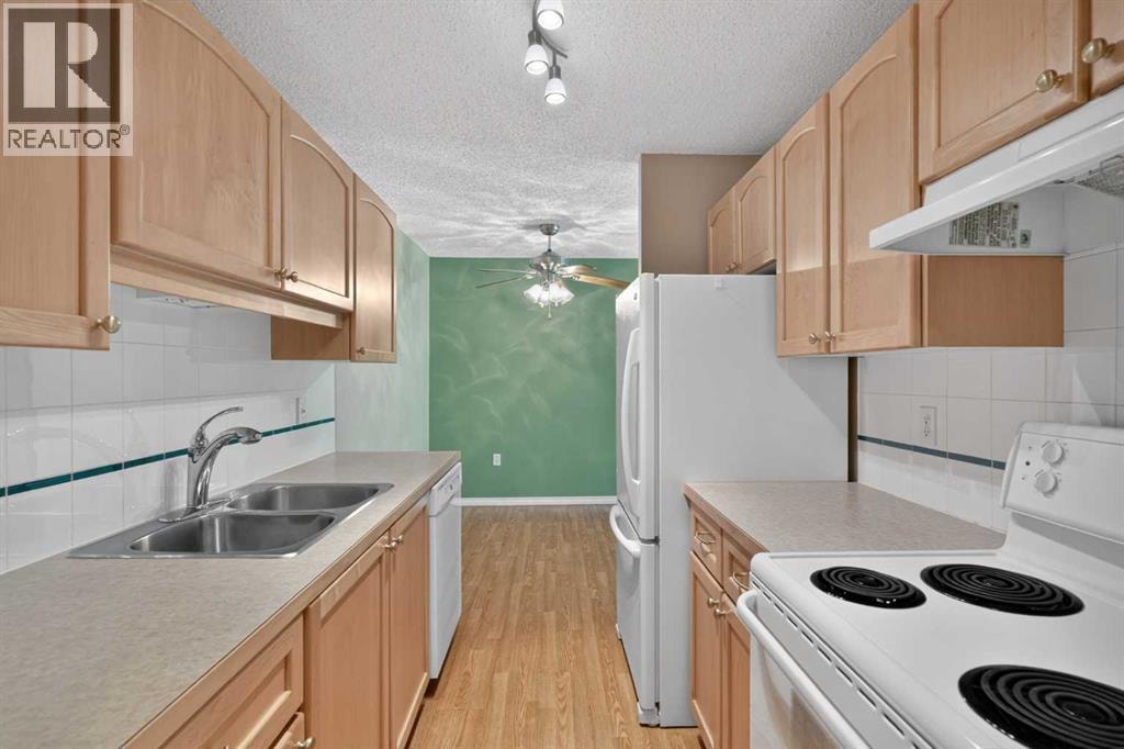 135, 820 89 Avenue SW — photo 10