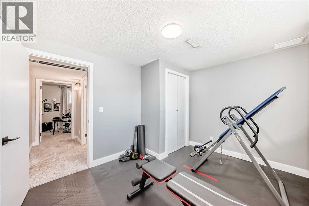 170 Lake Sylvan Close SE — photo 32