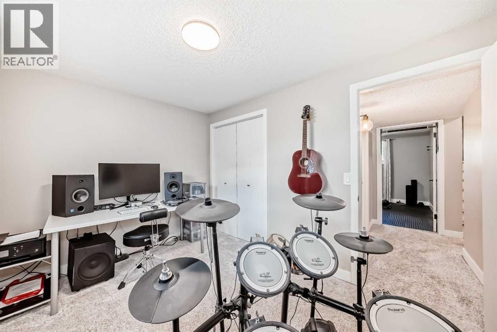 170 Lake Sylvan Close SE — photo 34