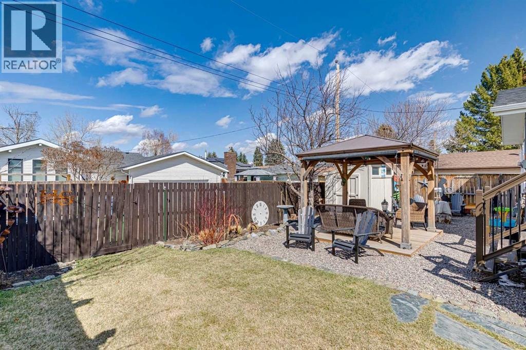 104 Cedarpark Drive SW — photo 31