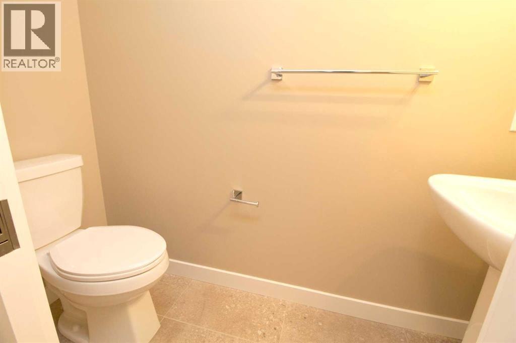 115 Sundown Crescent — photo 8