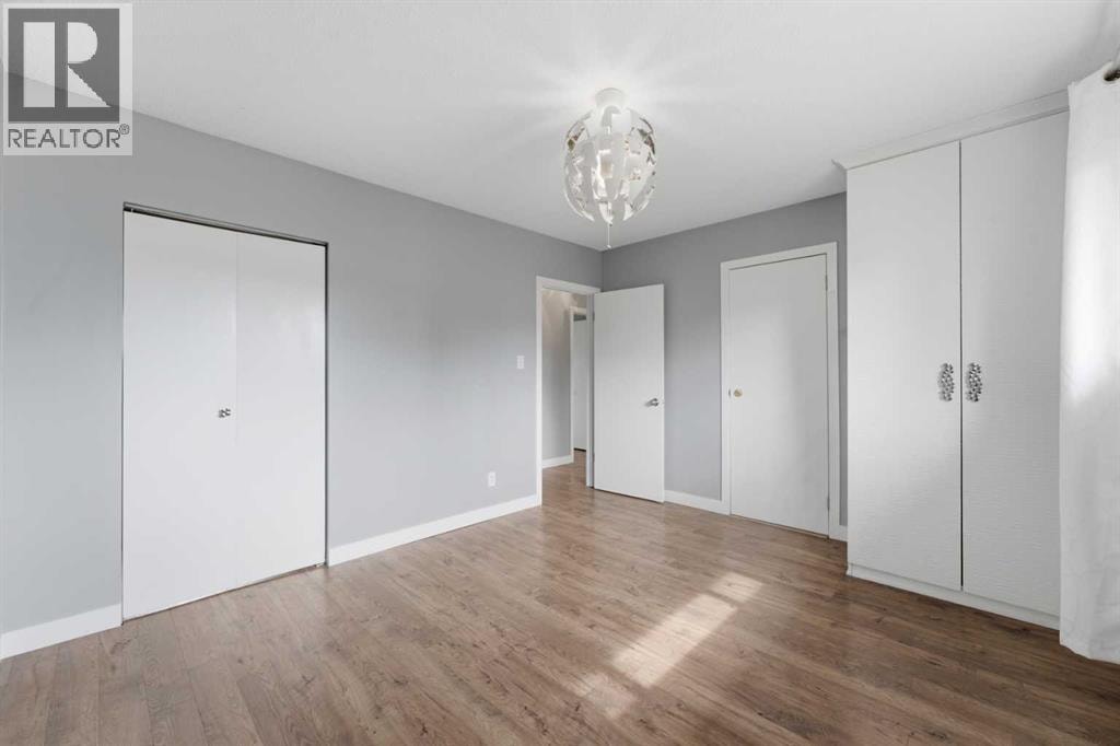 819 Avonlea Place SE — photo 18