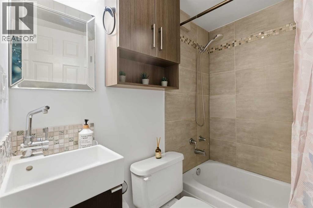 819 Avonlea Place SE — photo 28