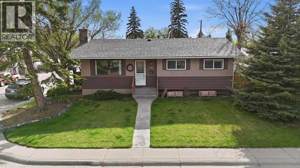 819 Avonlea Place SE — photo 35