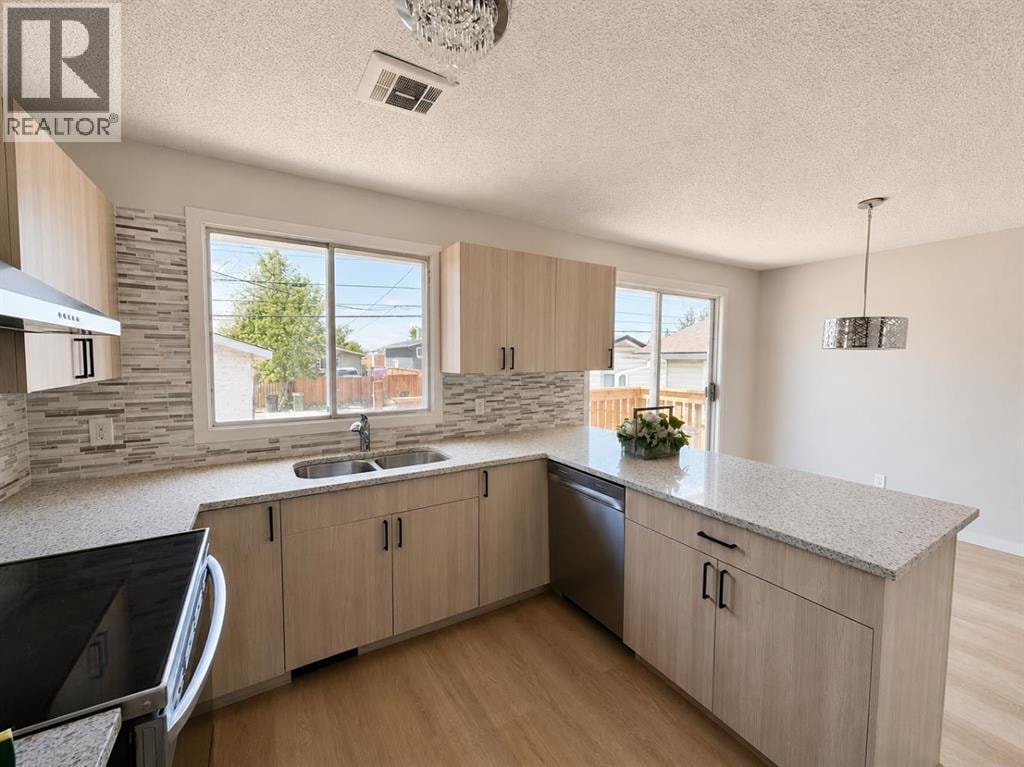 215 Penbrooke Way SE — photo 12