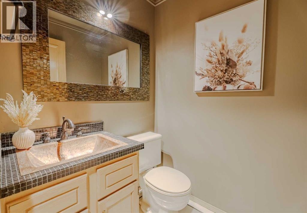 135 Canterbury Court SW — photo 18
