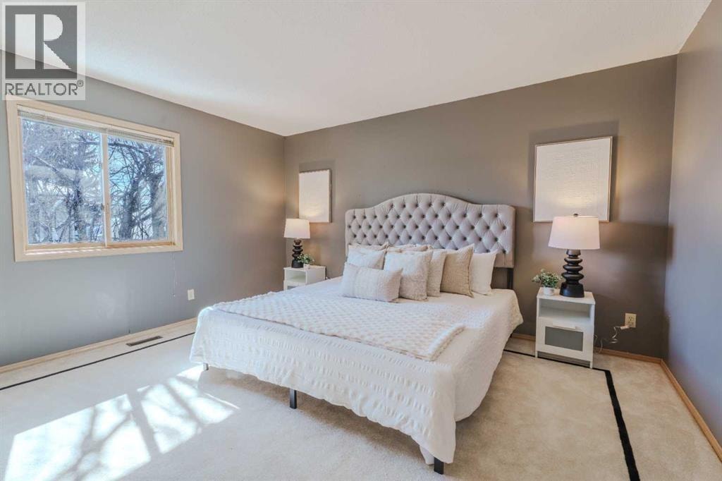 135 Canterbury Court SW — photo 20