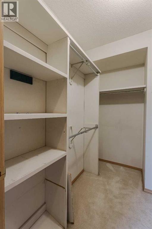 135 Canterbury Court SW — photo 23