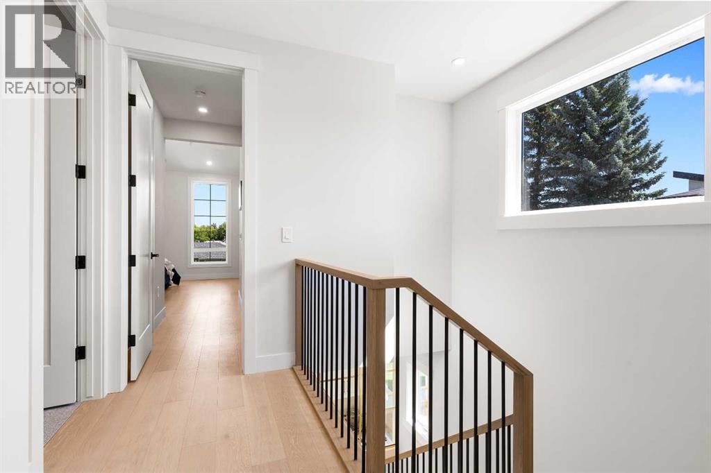 1425 44 Street SW — photo 23