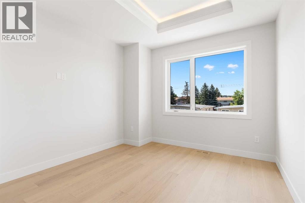 1425 44 Street SW — photo 28