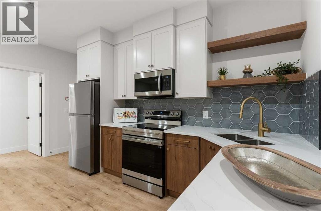 1425 44 Street SW — photo 33