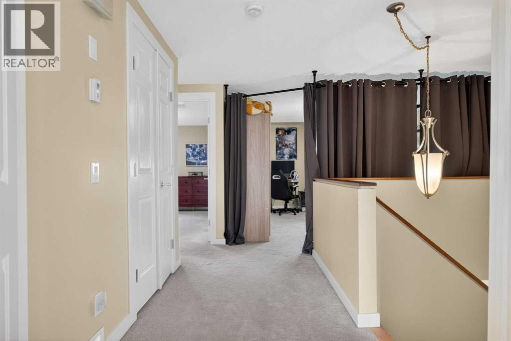 12 Wood Crescent SW — photo 34