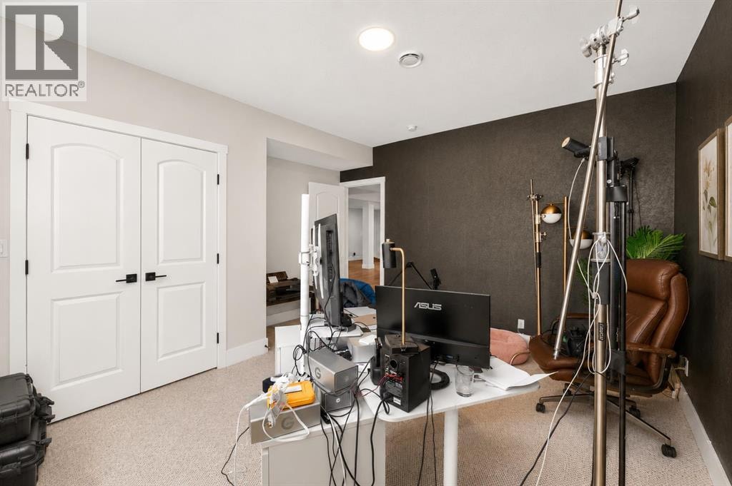 148 Crestridge Terrace SW — photo 39