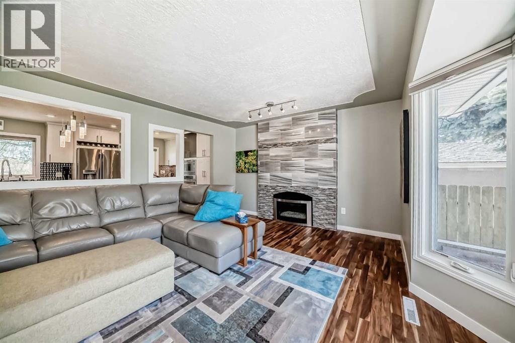 29 Chisholm Crescent NW — photo 24