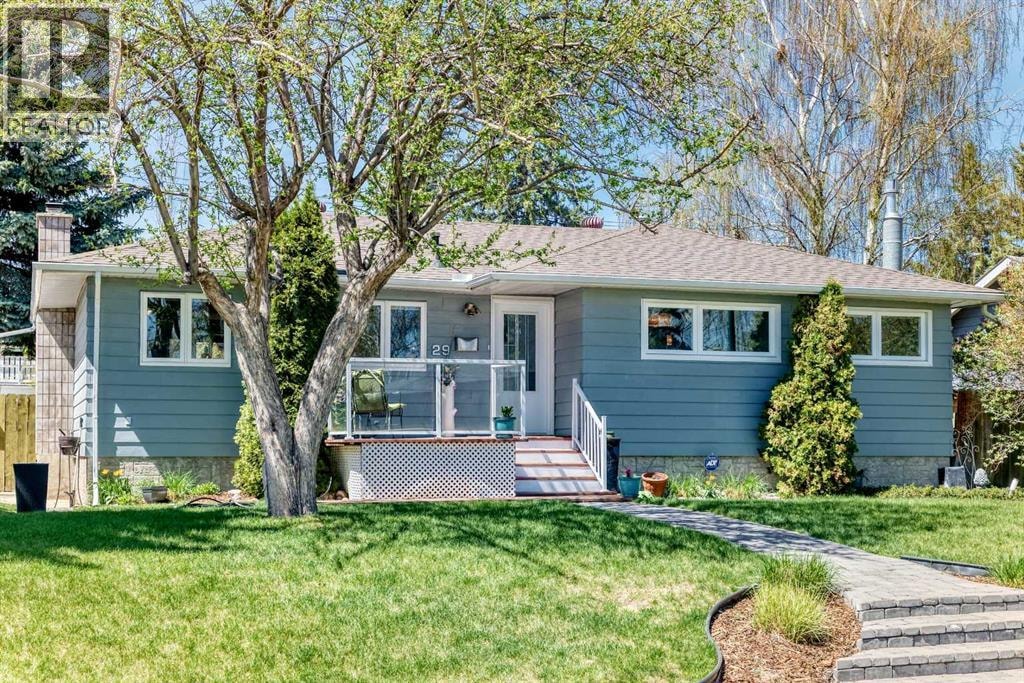 29 Chisholm Crescent NW — photo 50