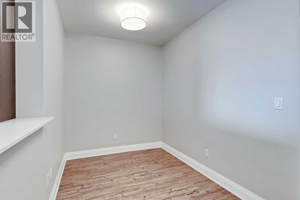 2205, 930 6 Avenue SW — photo 16