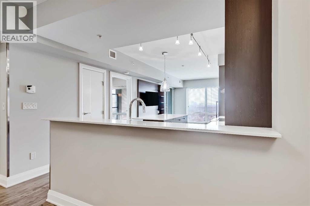 2205, 930 6 Avenue SW — photo 3