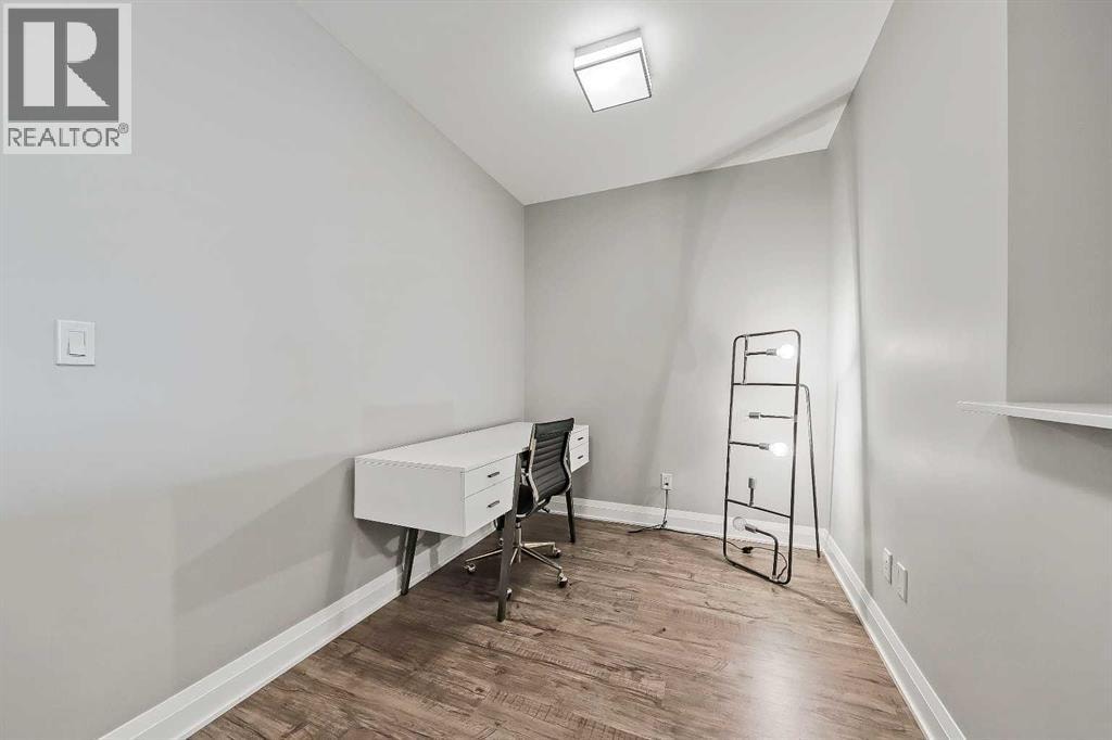 2304, 930 6 Avenue SW — photo 12