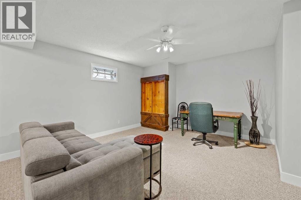260 Riverside Mews SE — photo 34