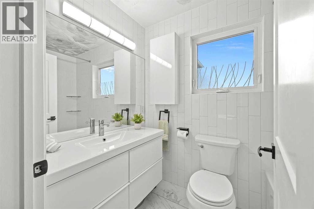 260 Riverside Mews SE — photo 31