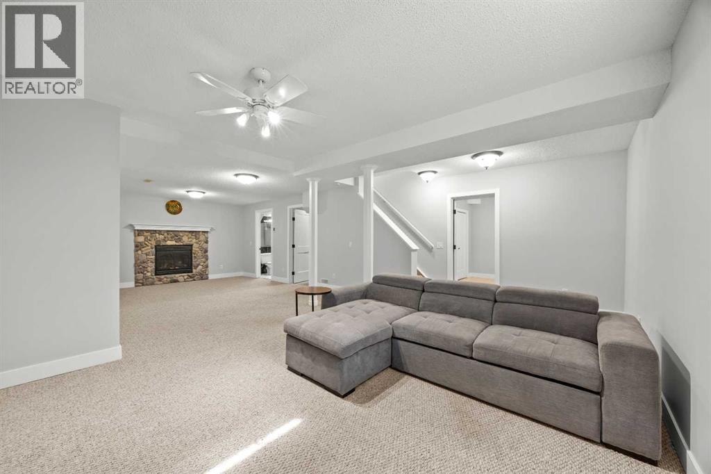 260 Riverside Mews SE — photo 35