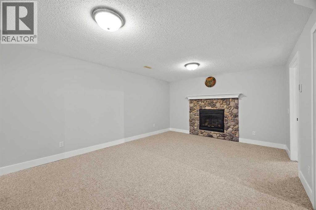 260 Riverside Mews SE — photo 36