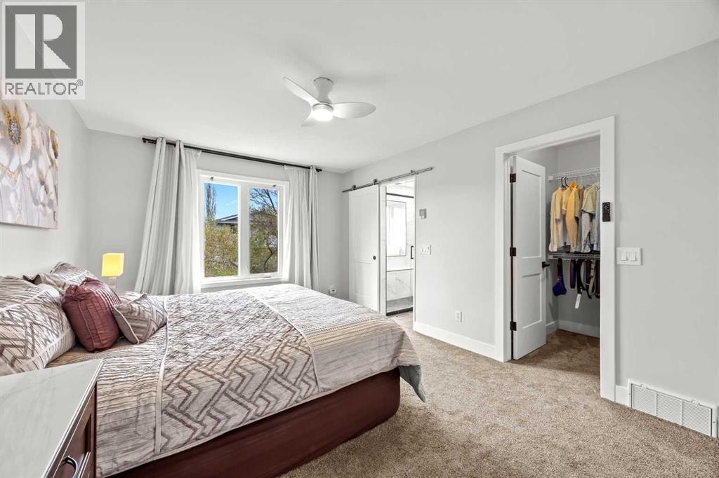260 Riverside Mews SE — photo 21
