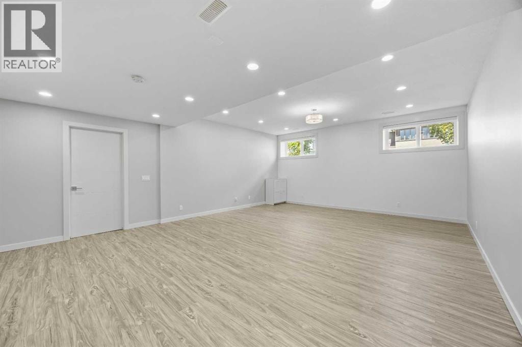338 Shawnee Boulevard SW — photo 36