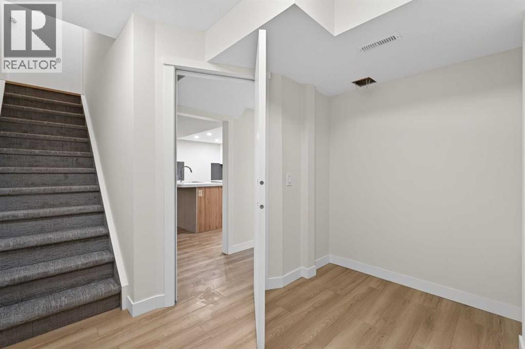 42 Sunvista Crescent SE — photo 31