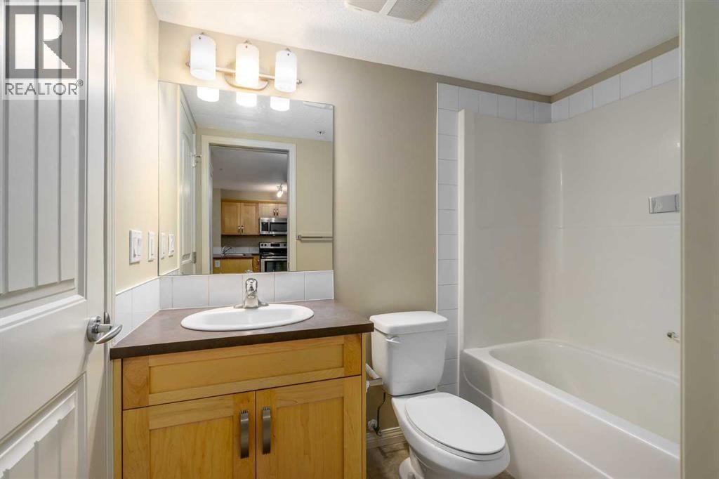 1113, 130 Panatella Street NW — photo 22