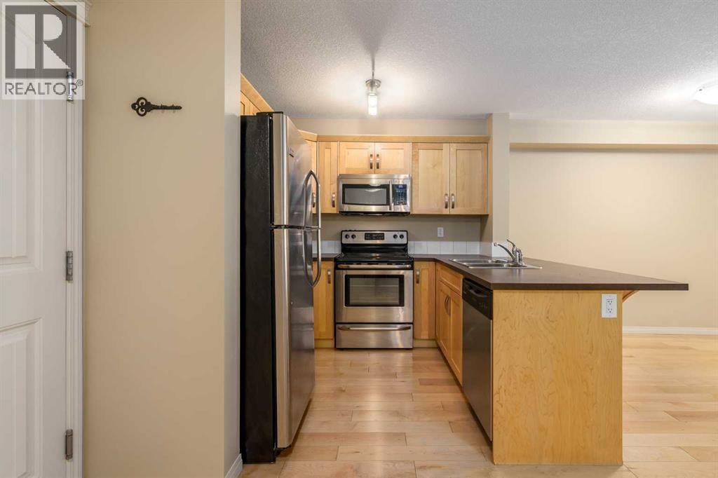 1113, 130 Panatella Street NW — photo 5