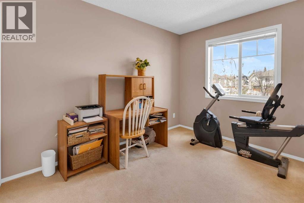 27 Royal Birch Mount NW — photo 23