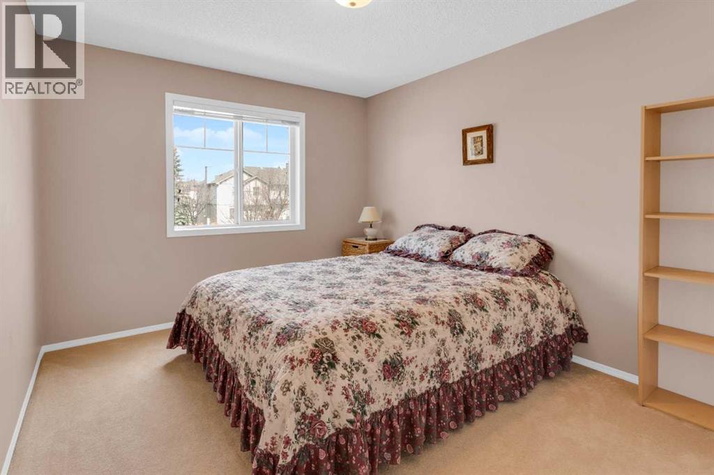 27 Royal Birch Mount NW — photo 24