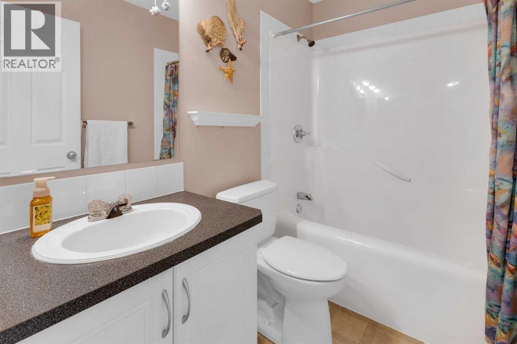 27 Royal Birch Mount NW — photo 25