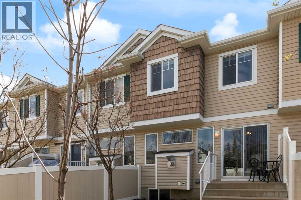 27 Royal Birch Mount NW — photo 29