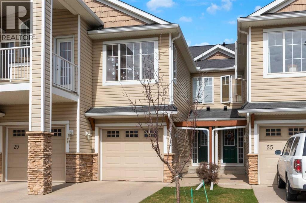 27 Royal Birch Mount NW — photo 38