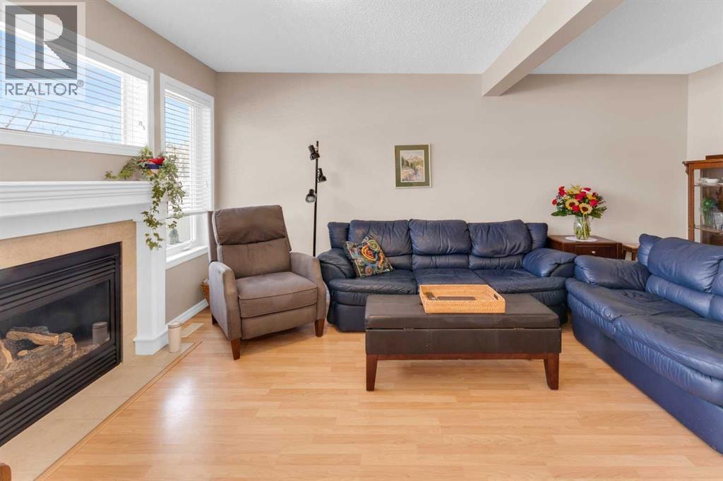 27 Royal Birch Mount NW — photo 15