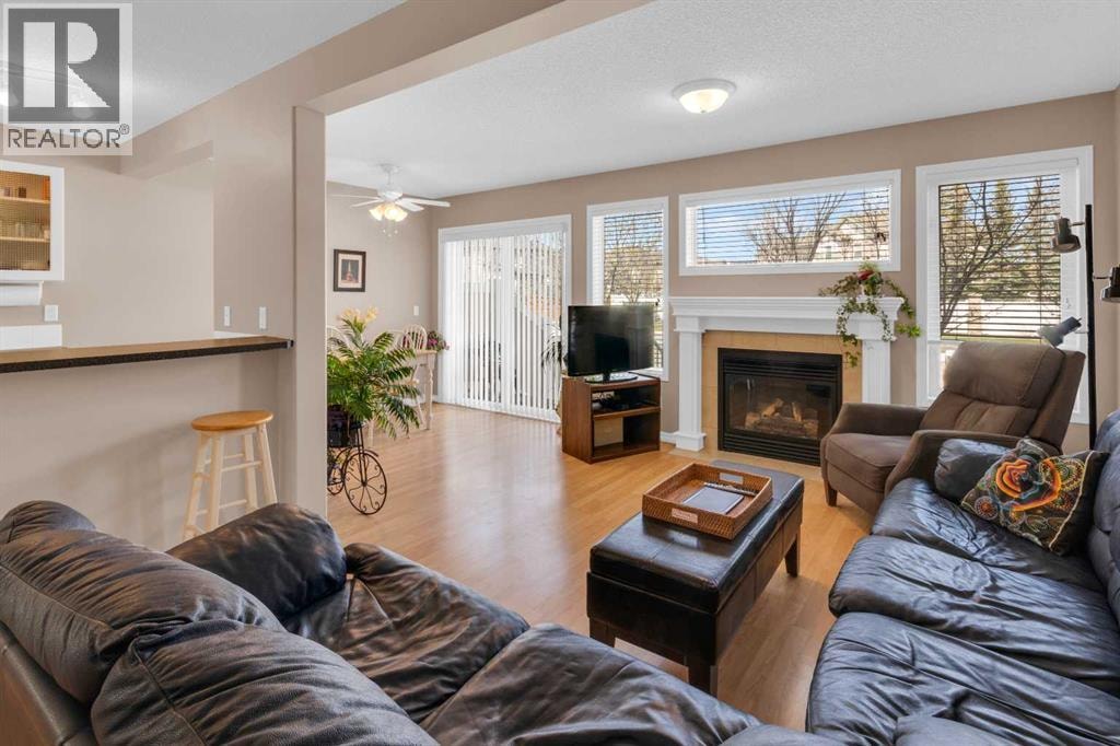 27 Royal Birch Mount NW — photo 13