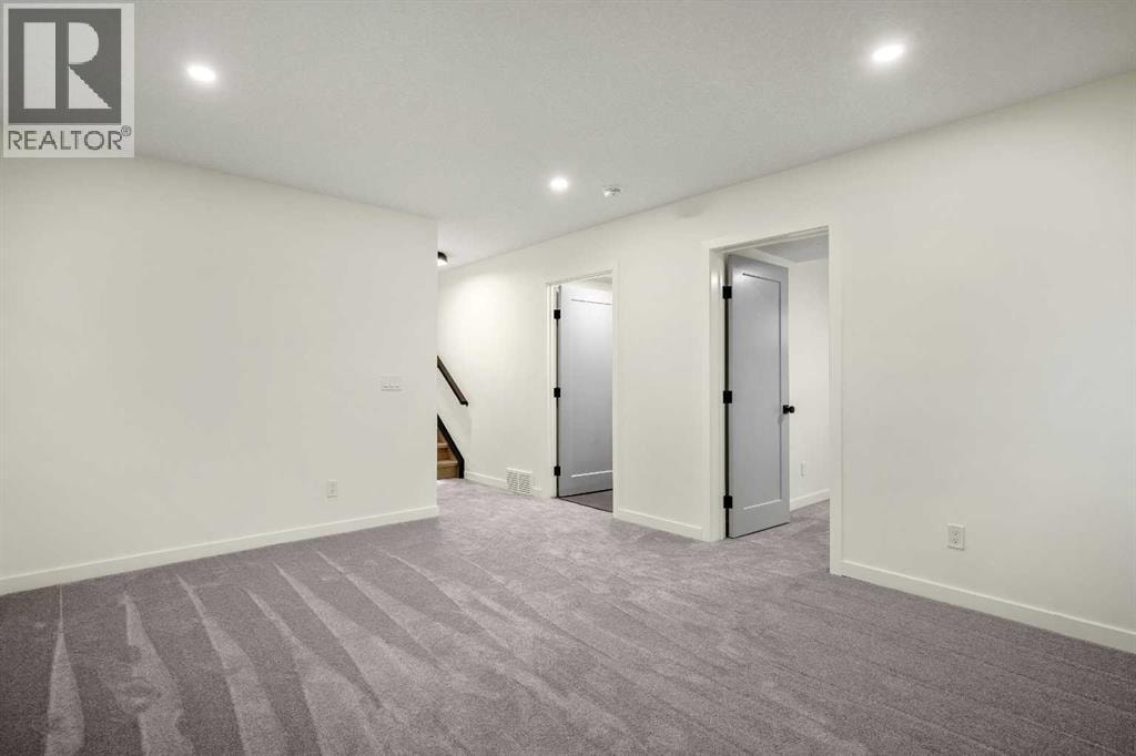 216 Oakridge Place SW — photo 38