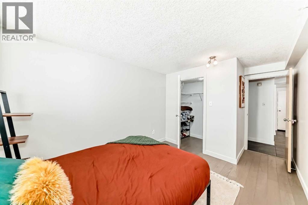 703, 626 15 Avenue SW — photo 23