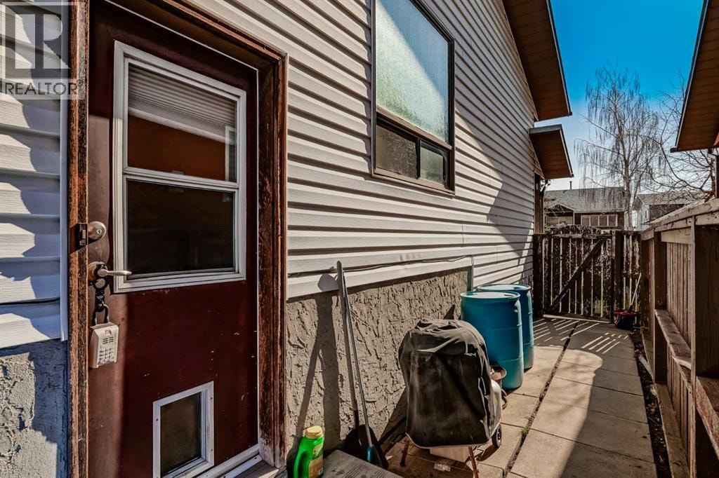 13 Taraglen Road NE — photo 28
