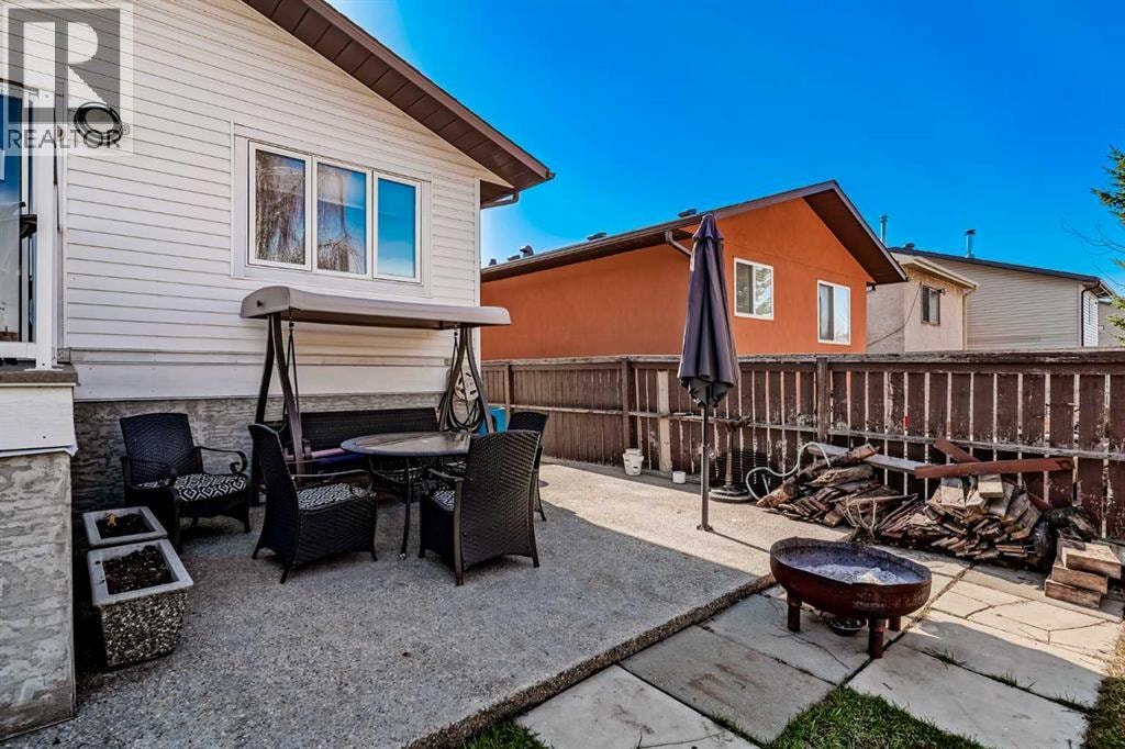 13 Taraglen Road NE — photo 33