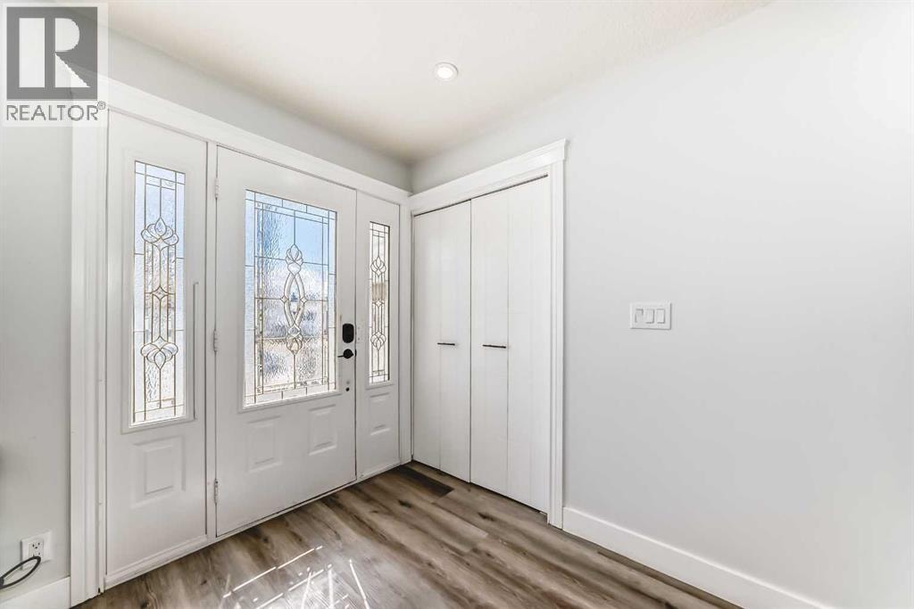 204 Whiteview Close NE — photo 5