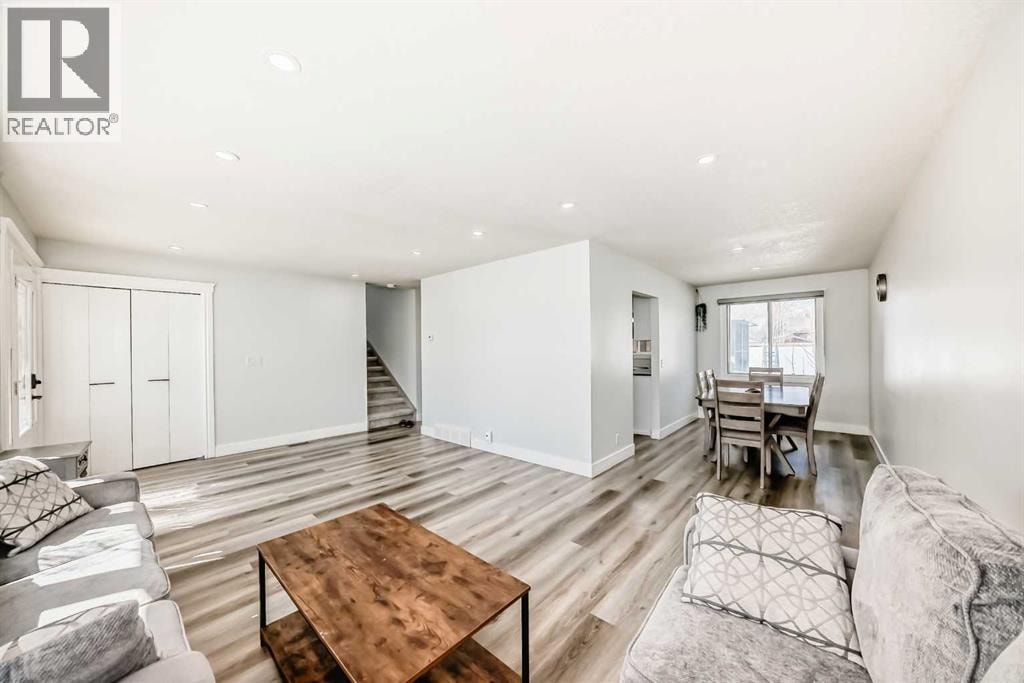 204 Whiteview Close NE — photo 9