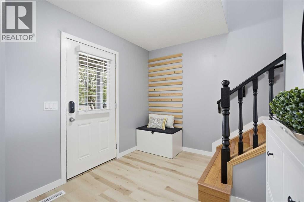 67 Kingsland Heights SE — photo 2