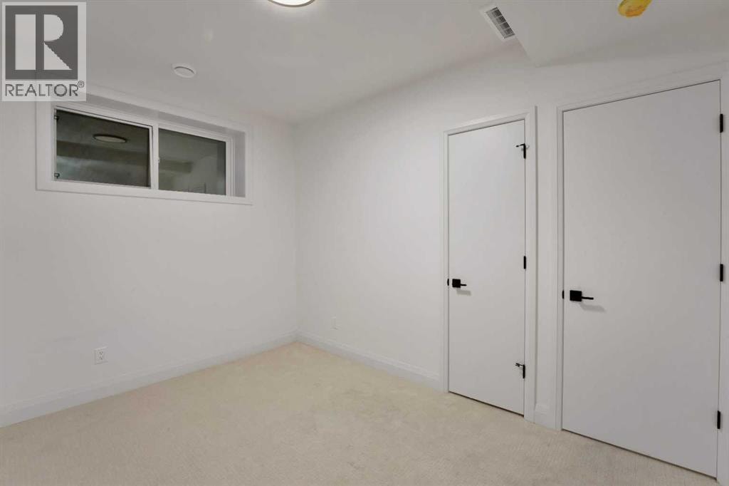 3511 34 Avenue SW — photo 35
