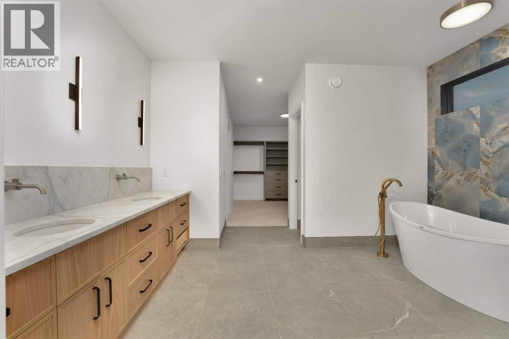 3511 34 Avenue SW — photo 23