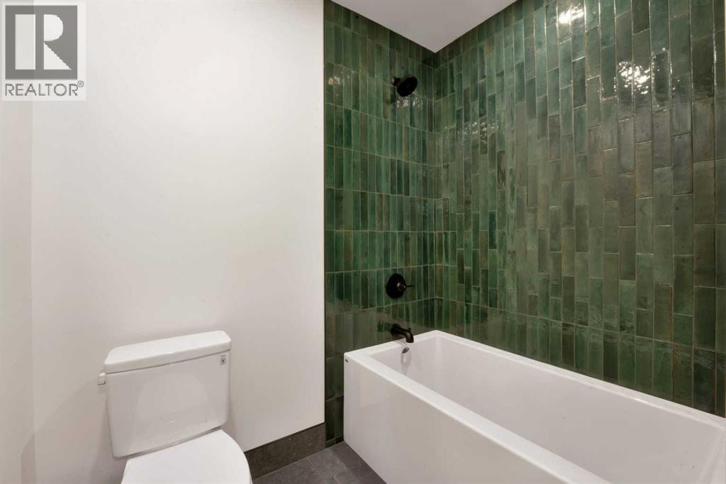 3511 34 Avenue SW — photo 28